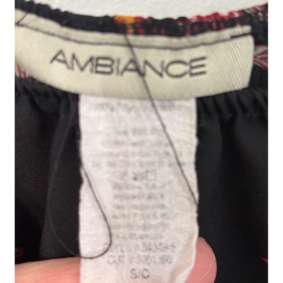 Ambiance Womens Top S Black Floral Off Shoulder Cropped‎ Blouse - Picture 2 of 4